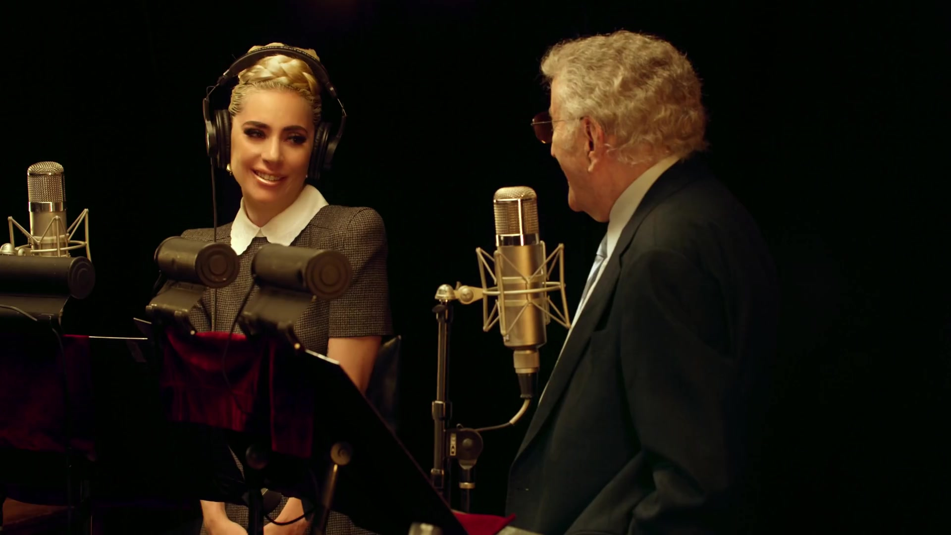 Tony Bennett ft. Lady Gaga - Love For Sale